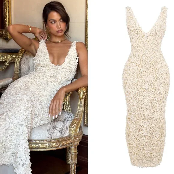 HOUSE OF CB 'Carena' Creme Plunge Floral Appliqué Maxi Dress NWT - Picture 7 of 13